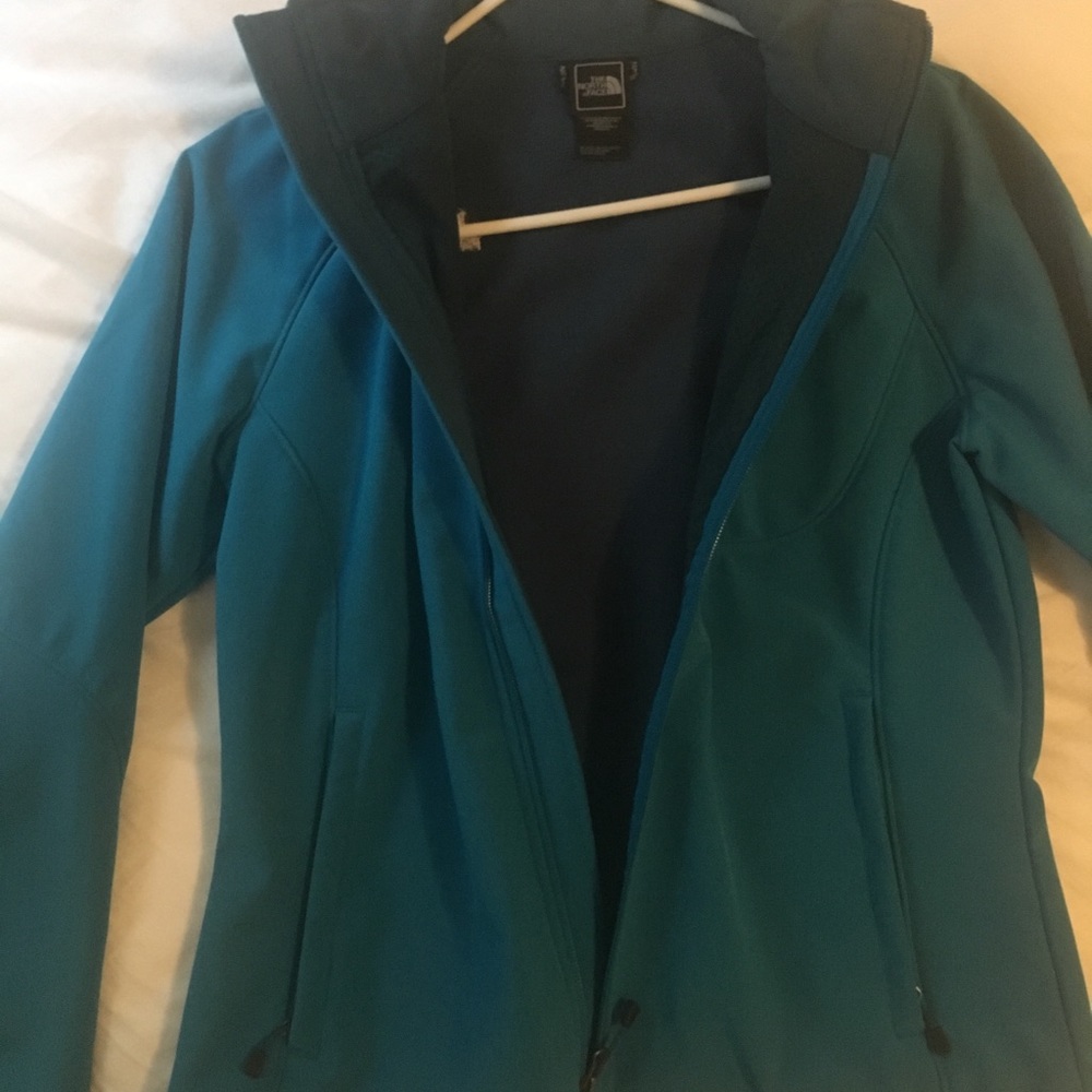 North face Jacket. Size M. NWOT. - Picture 2 of 2